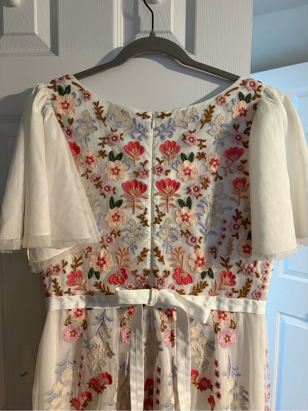 NWT Ivy City Co Floral Mesh Embroidered Maxi Dress - Picture 7 of 8
